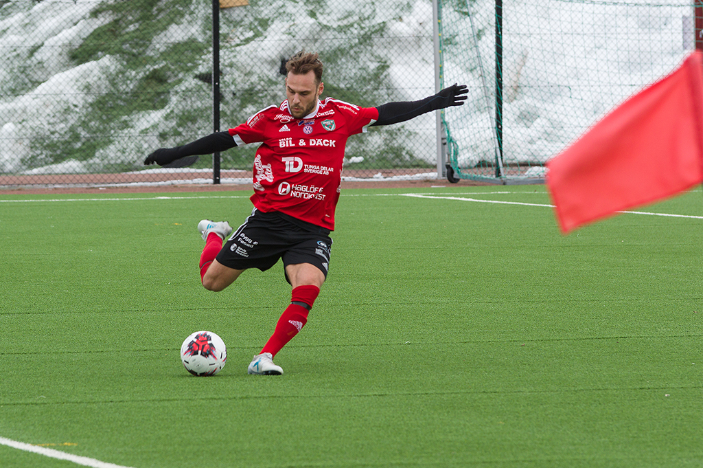 Björn Johansson har fokus på bollen